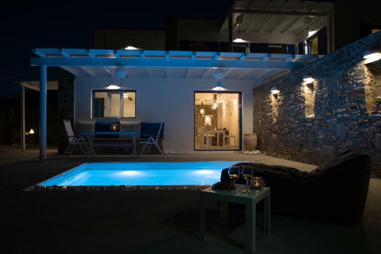 Parian White Luxury Apartments パロス島 エクステリア 写真