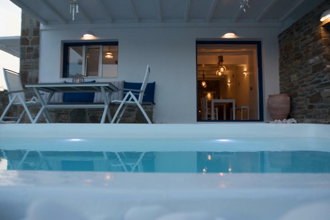 Parian White Luxury Apartments パロス島 エクステリア 写真